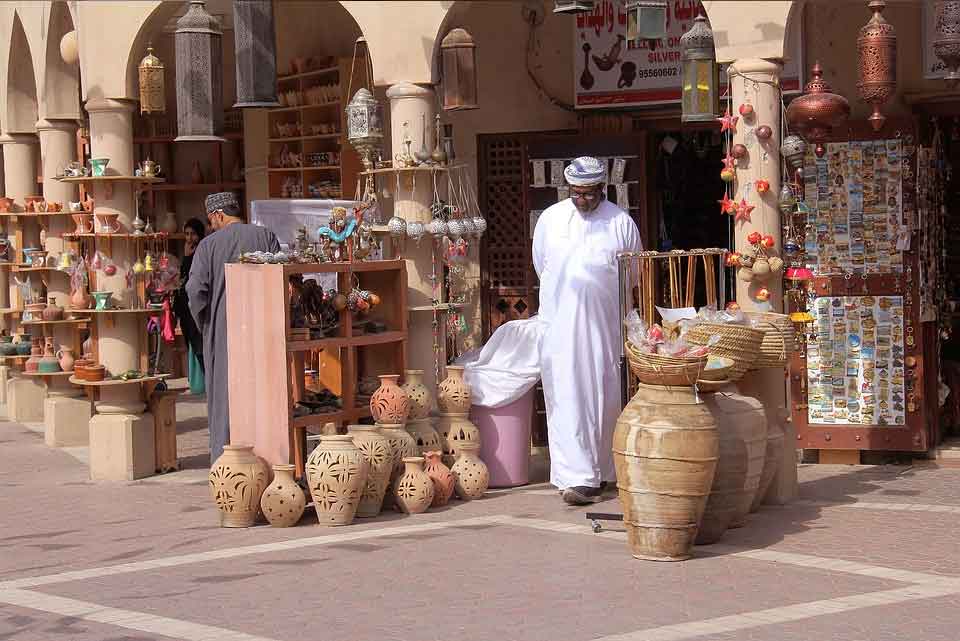 MerlinTour-SERVICES-Souk-PIXABAY.jpg